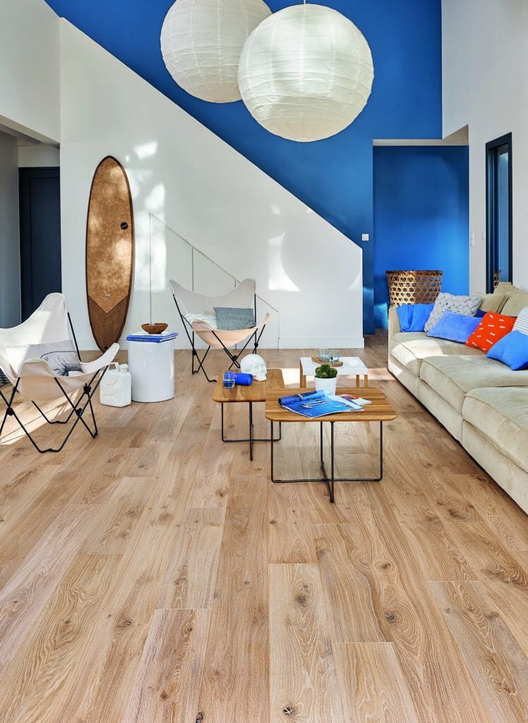 Expert hardwood floor installation in a bespoke architectural space – Tips for Buying Wood Flooring