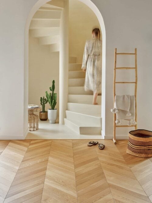 Chevron wood flooring in miami Masion