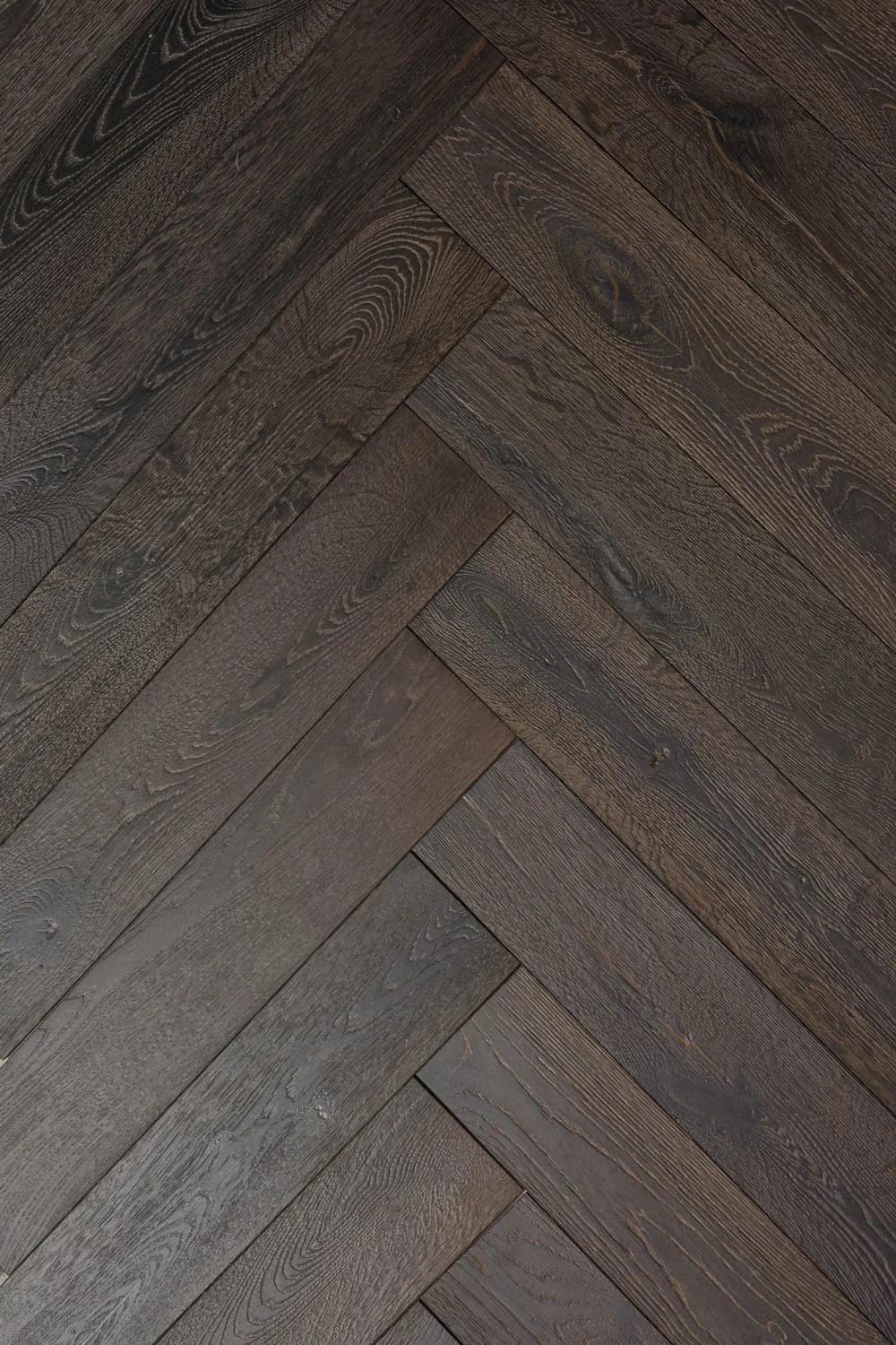 Herringbone parquet flooring in Miami dining room interior